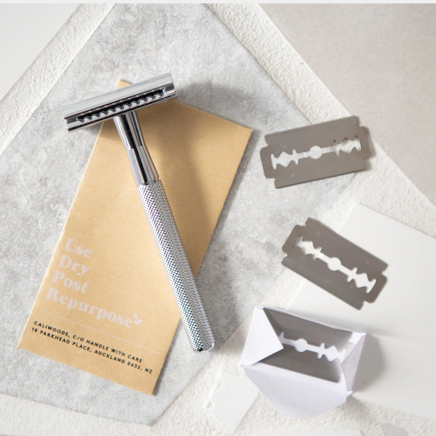 CaliWoods  Reusable Safety Razor with blades